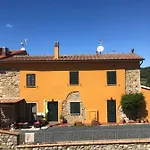 Casa Il Gallo アパート *