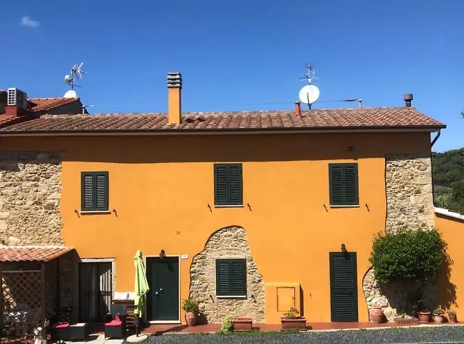Casa Il Gallo Apartment *