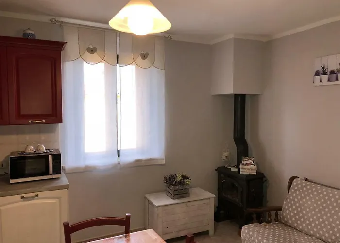 Casa Il Gallo Apartment *